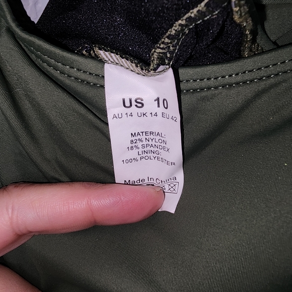 Army green one-piece swimsuit, size 10 - Picture 7 of 10